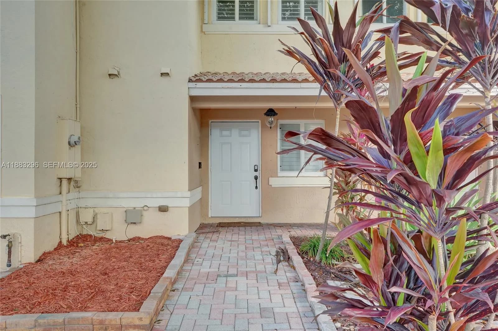 11373 NW 34th Pl, Sunrise FL 33323