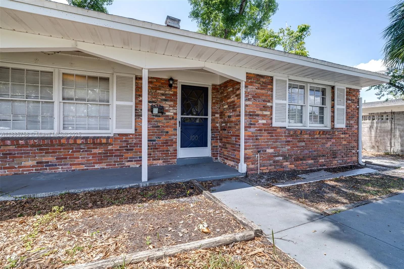 100 Huron Ave, Tampa FL 33606