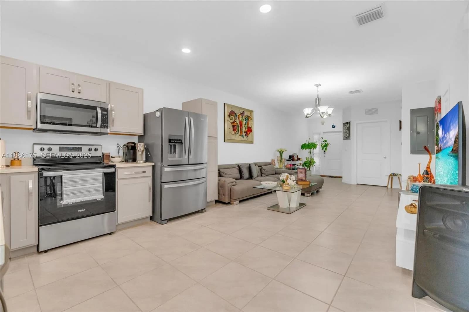 504 NE 1st Dr, Florida City FL 33034