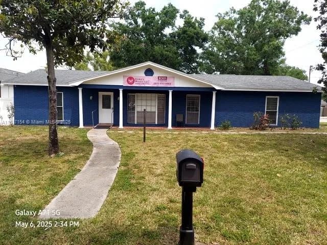 8301 N Gomez Avenue, Tampa FL 33614