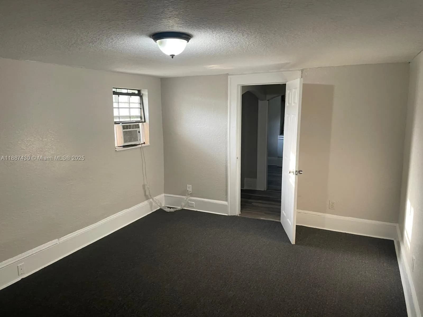 1129 Grothe St, Jacksonville FL 32209