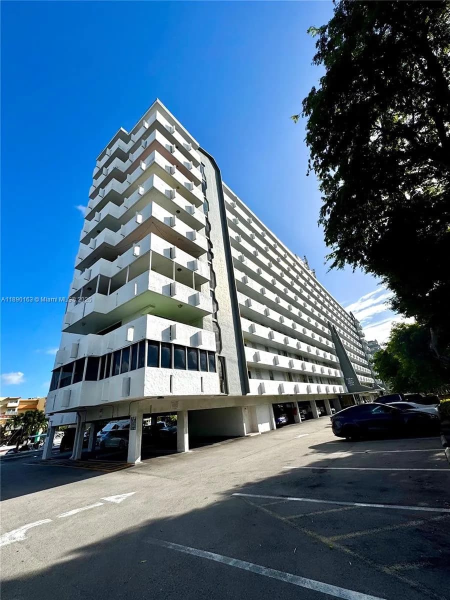 3545 NE 166th St # 805, North Miami Beach FL 33160