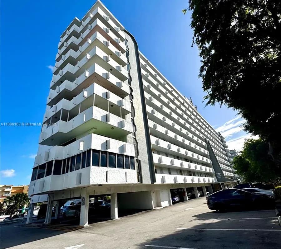 3545 NE 166th St # 805, North Miami Beach FL 33160