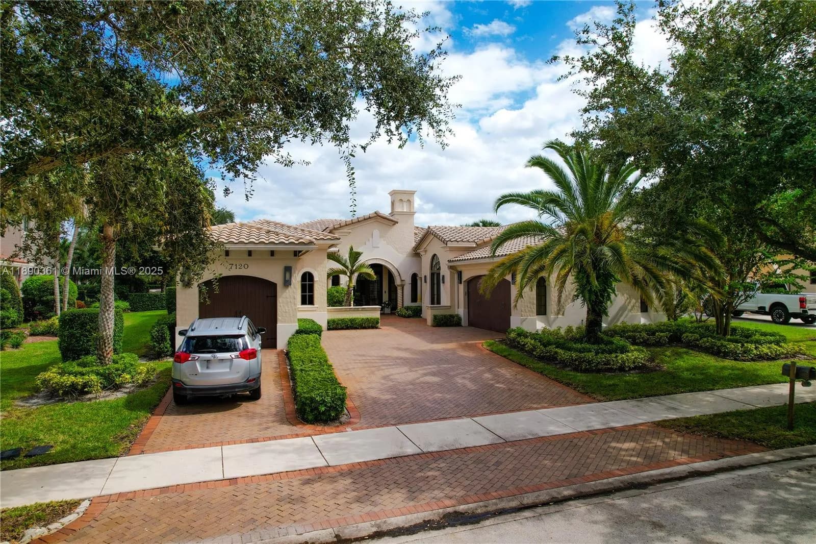 5 bedroom 3 bath for sale at 7120 Long Leaf Dr, Parkland FL 33076