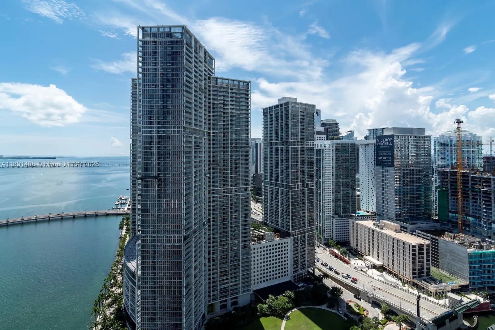 300 BISCAYNE BLVD WAY # 3503, Miami FL 33131