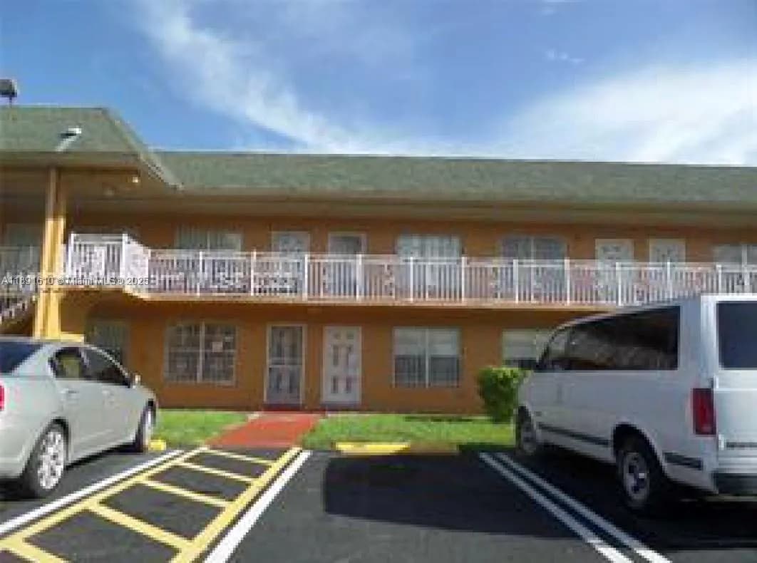 271 NW 177th St # 207, Miami Gardens FL 33169