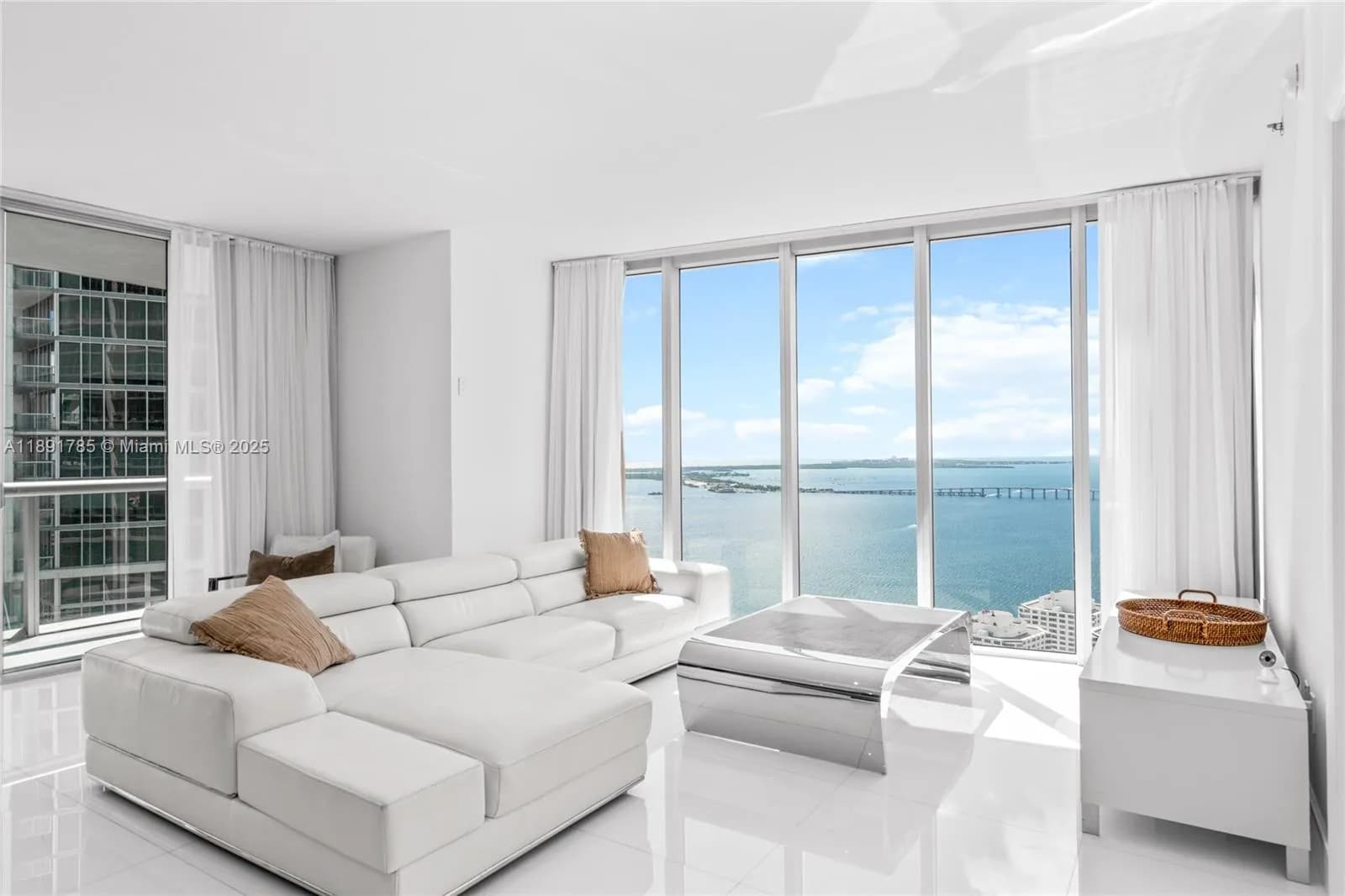 485 Brickell Ave # 4410, Miami FL 33131