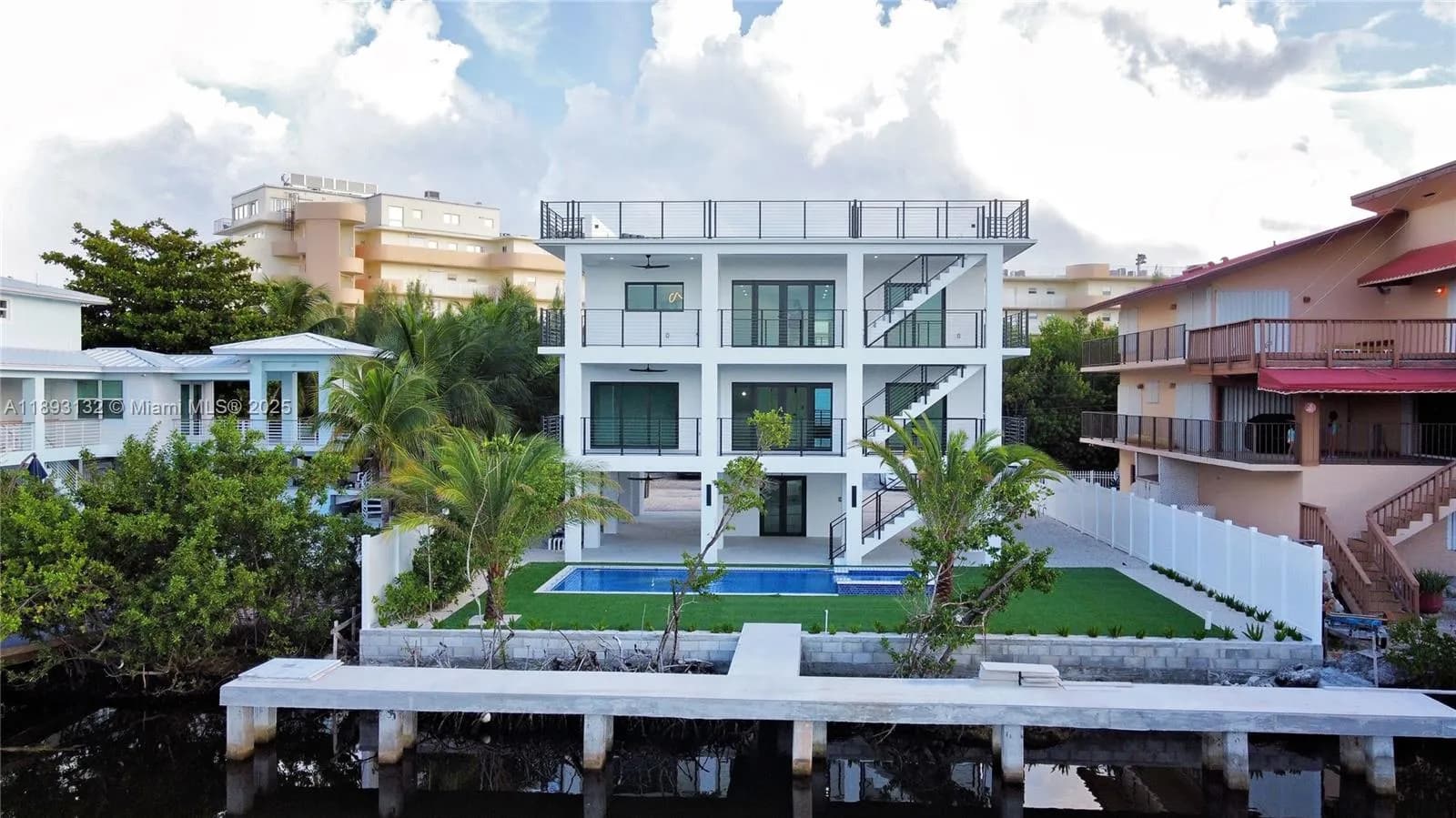 191 Fontaine Dr, Tavernier FL 33070