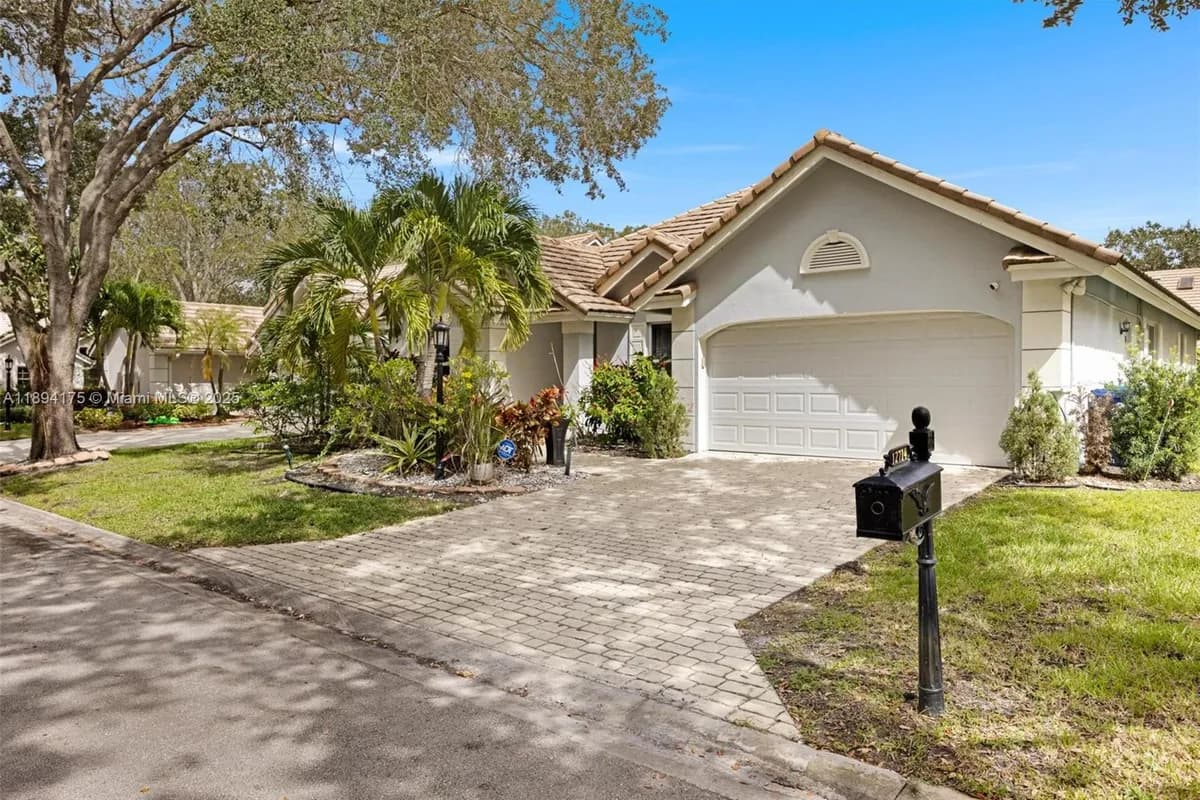 12714 NW 19th Mnr, Coral Springs FL 33071