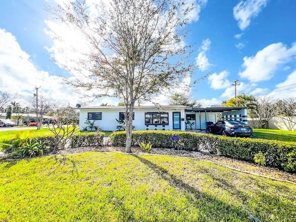 3049 NW 6th Ave, Wilton Manors FL 33311