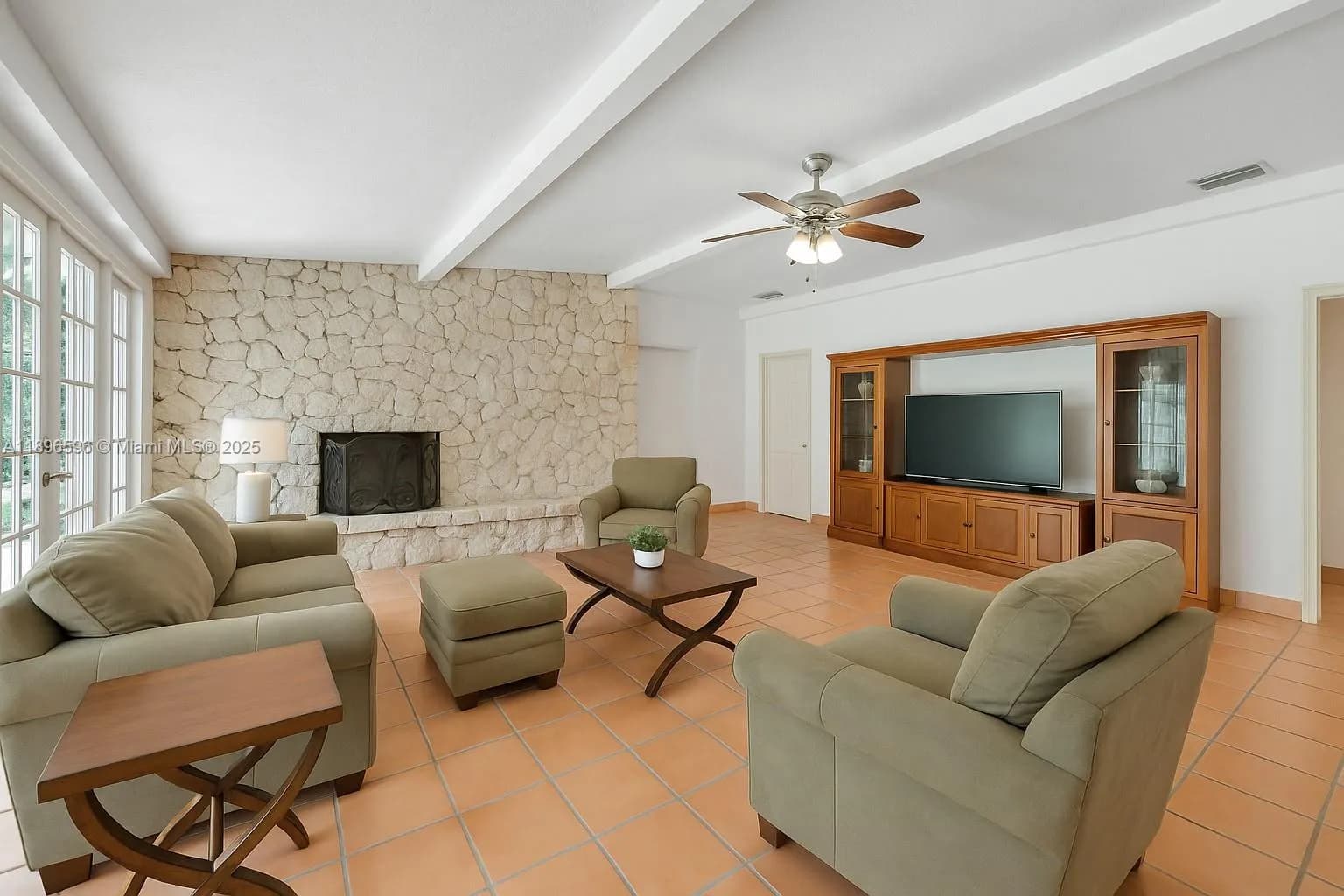 15000 Old Cutler Rd, Palmetto Bay FL 33158