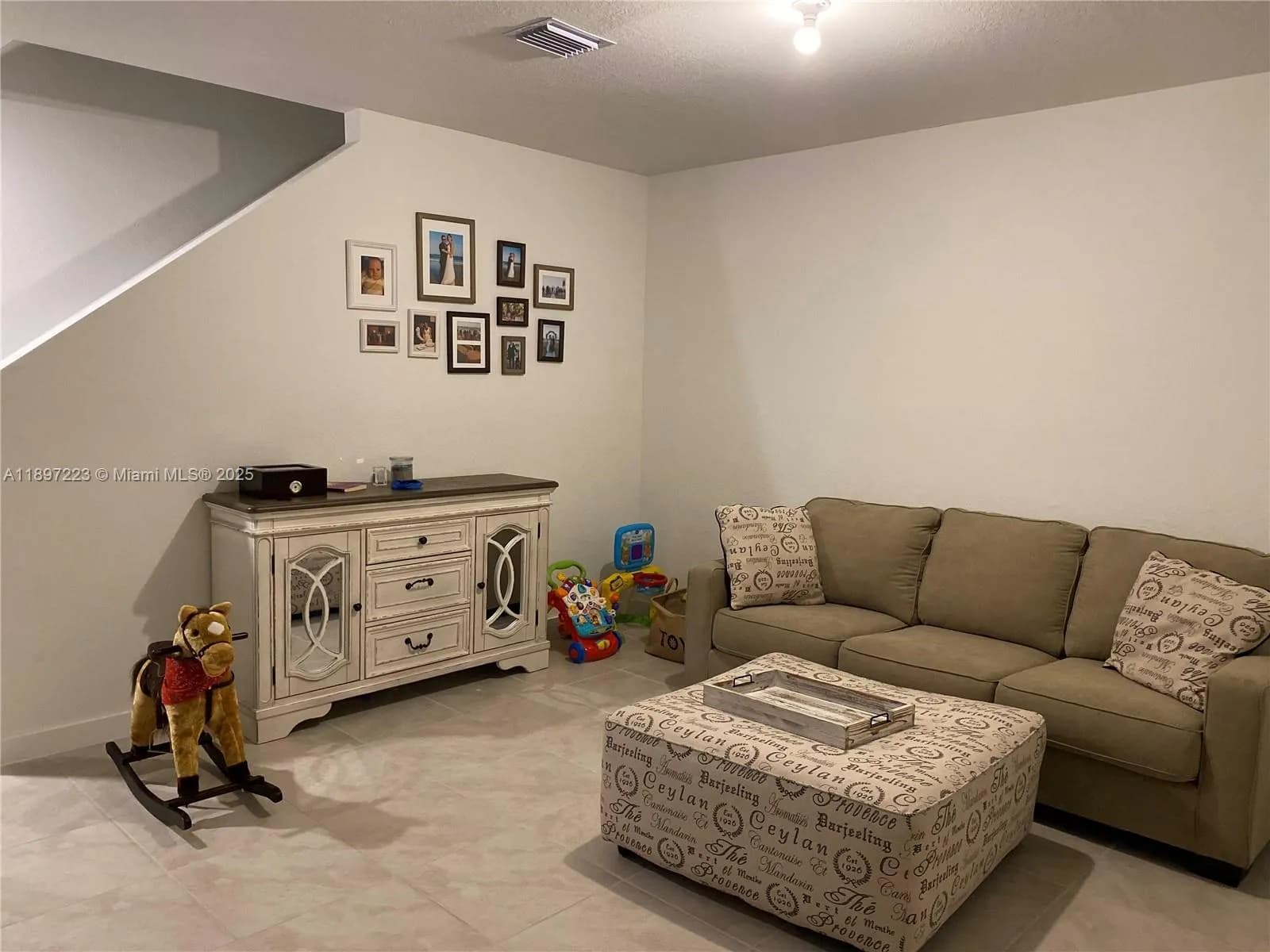 493 NE 5th Pl, Florida City FL 33034