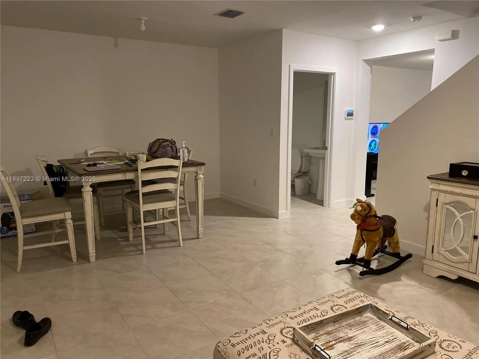 493 NE 5th Pl, Florida City FL 33034