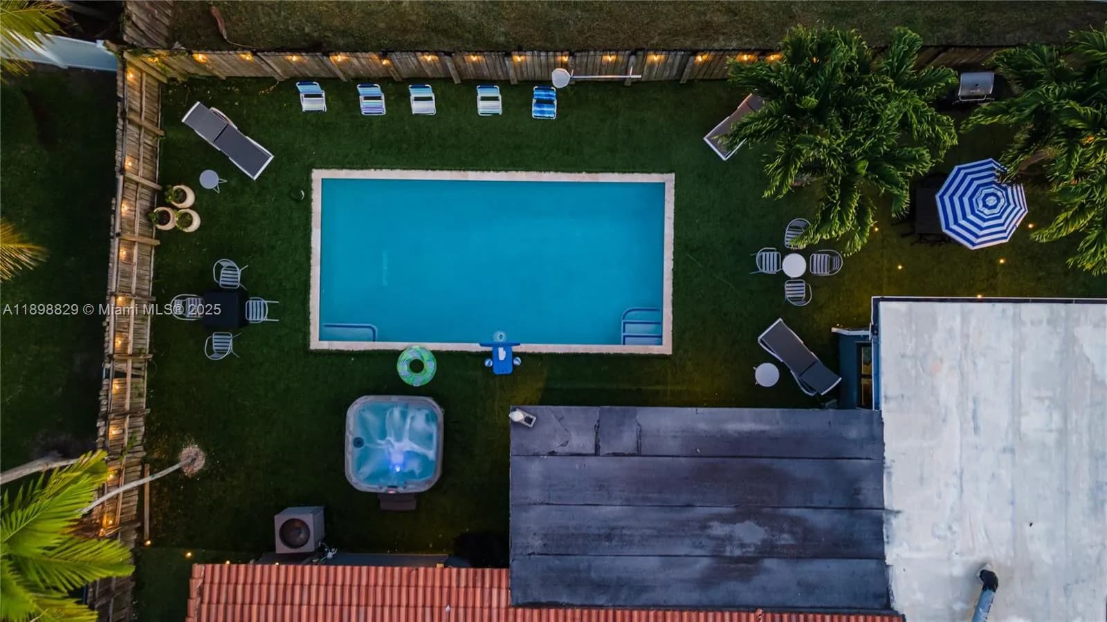 1024 NE 4th St, Hallandale Beach FL 33009