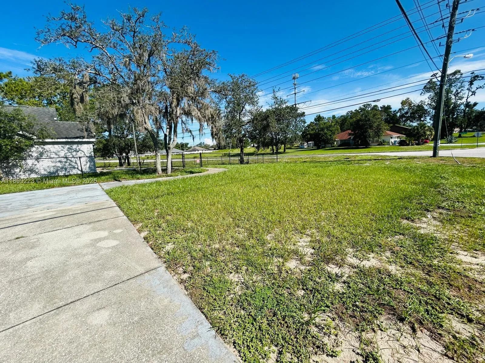 2013 FINLAND DR, Spring Hill FL 34609