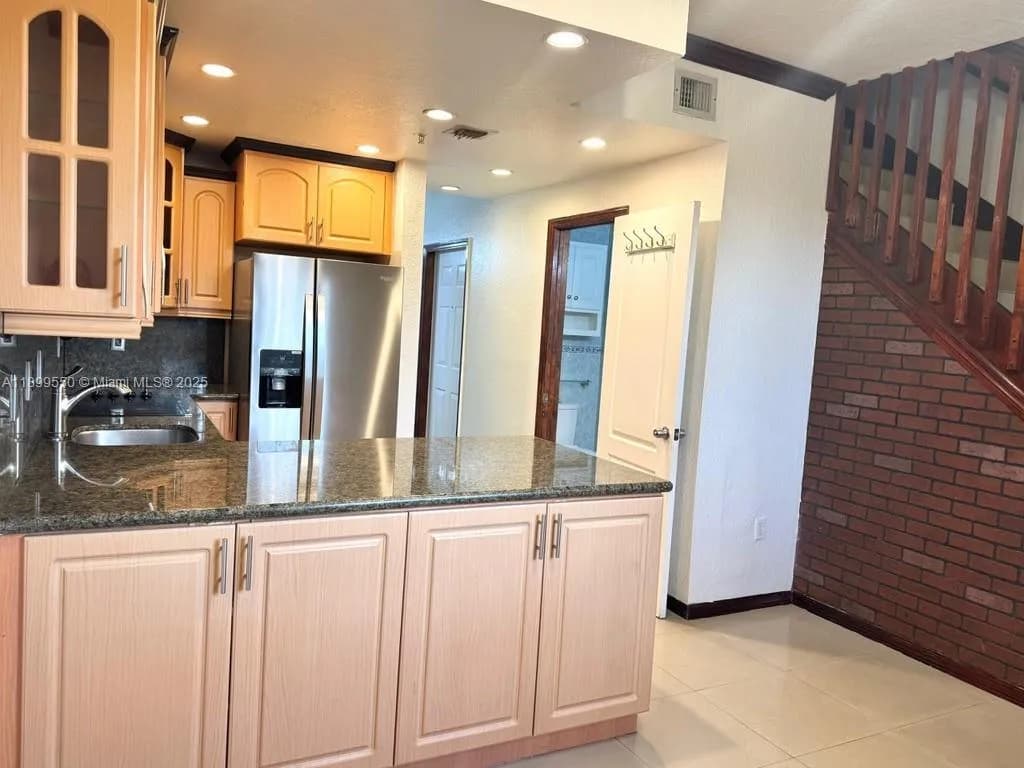 420 E 1st Ave # B204, Hialeah FL 33010