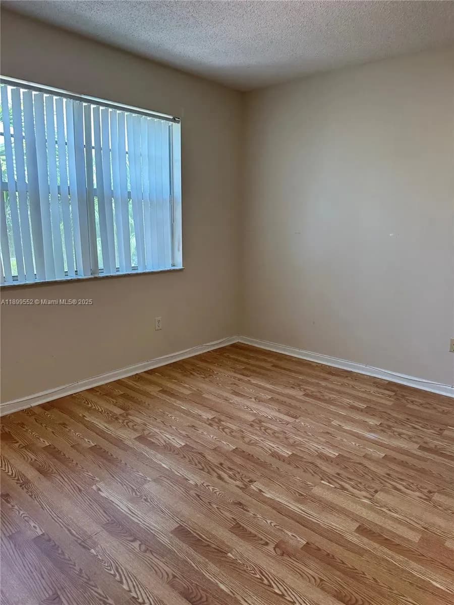 5840 W Sample Rd # 306, Coral Springs FL 33067