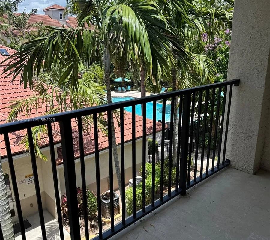 5840 W Sample Rd # 306, Coral Springs FL 33067
