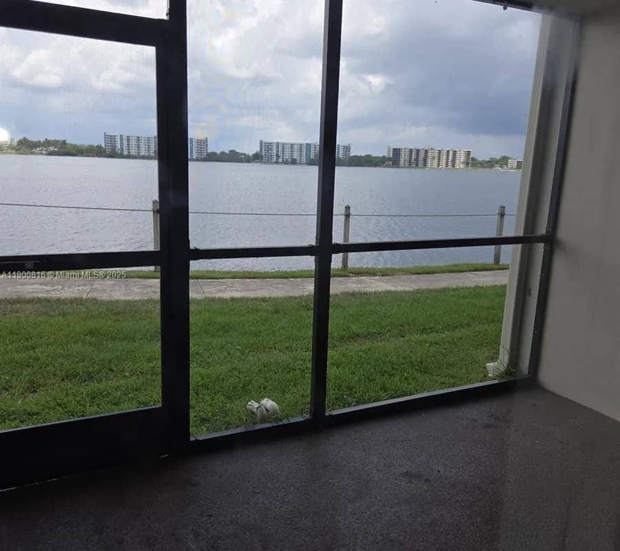117 Lake Emerald Dr # 108, Oakland Park FL 33309