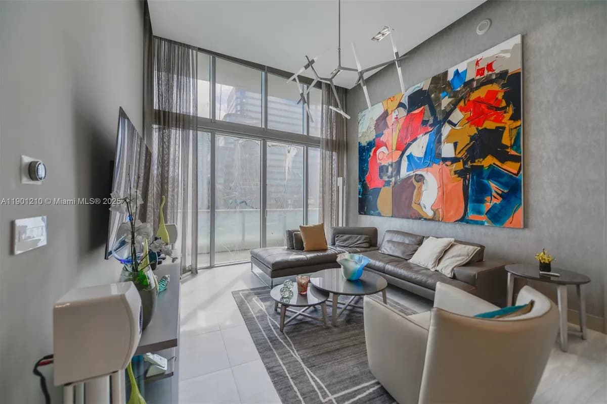 495 Brickell Ave # 2211, Miami FL 33131