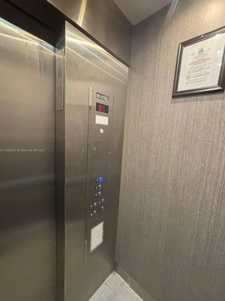 11195 SW 1st St # 216, Sweetwater FL 33174