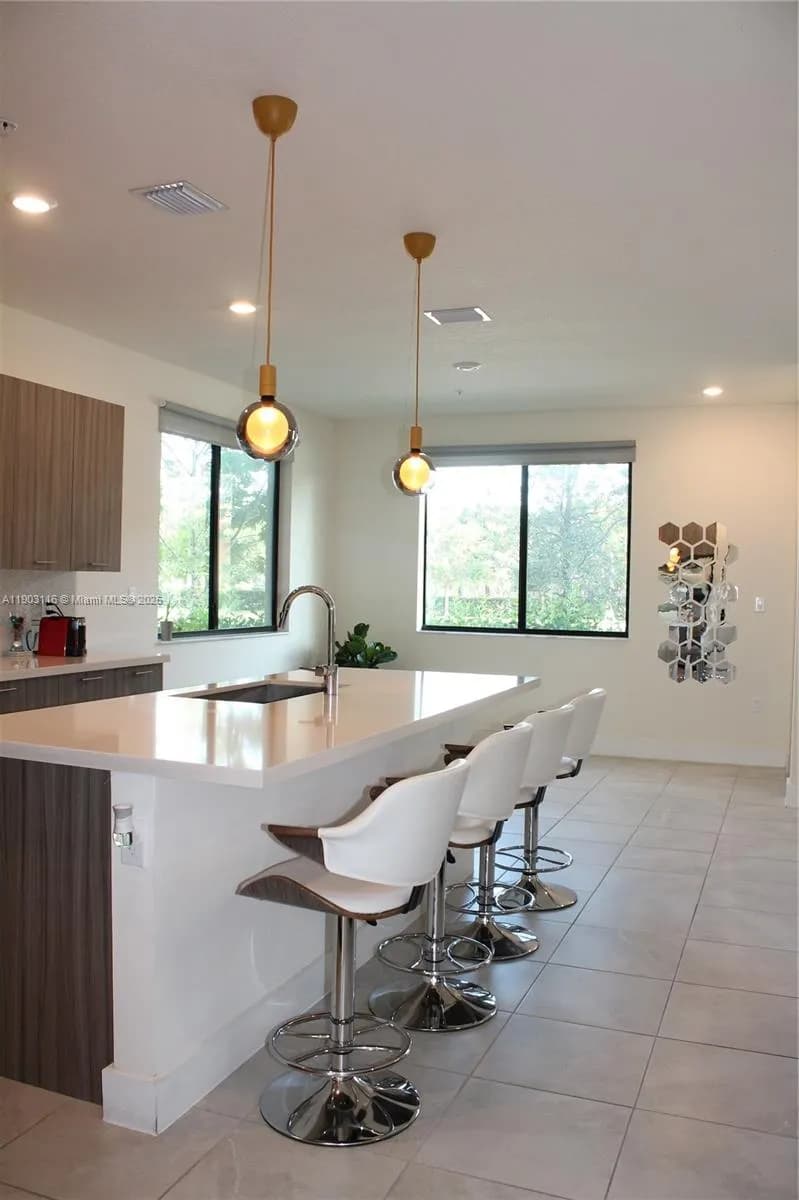 8265 NW 41 ST # 110, Doral FL 33166