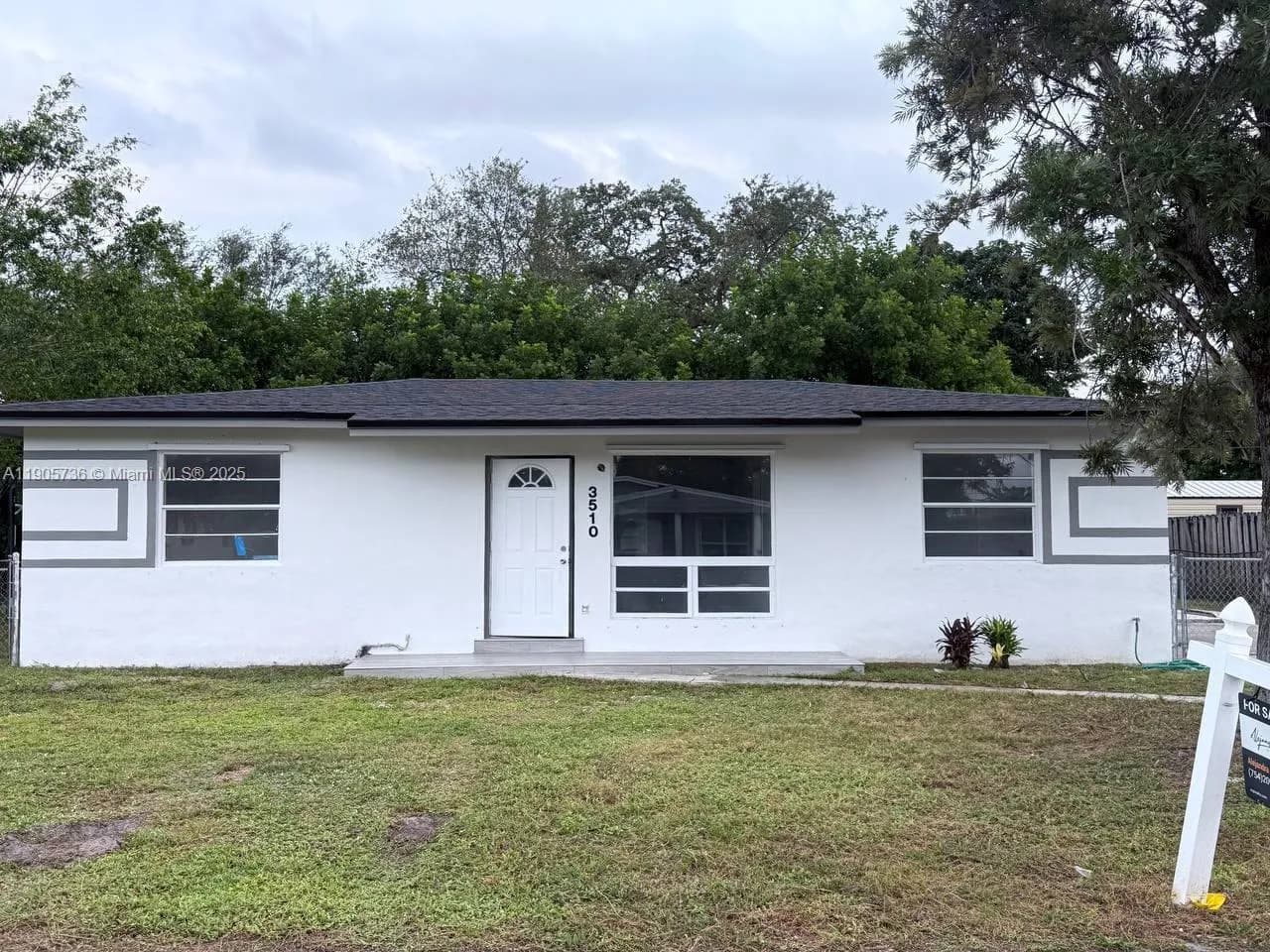 3 bedroom 2 bath for sale at 3510 SW 36th Ct, West Park FL 33023