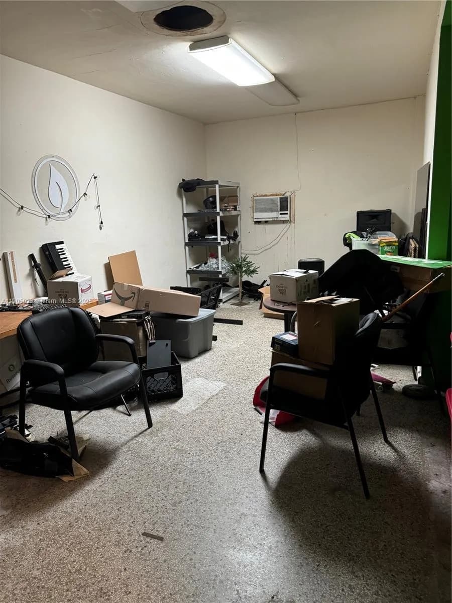 12495 NE 2nd Ave, North Miami FL 33161