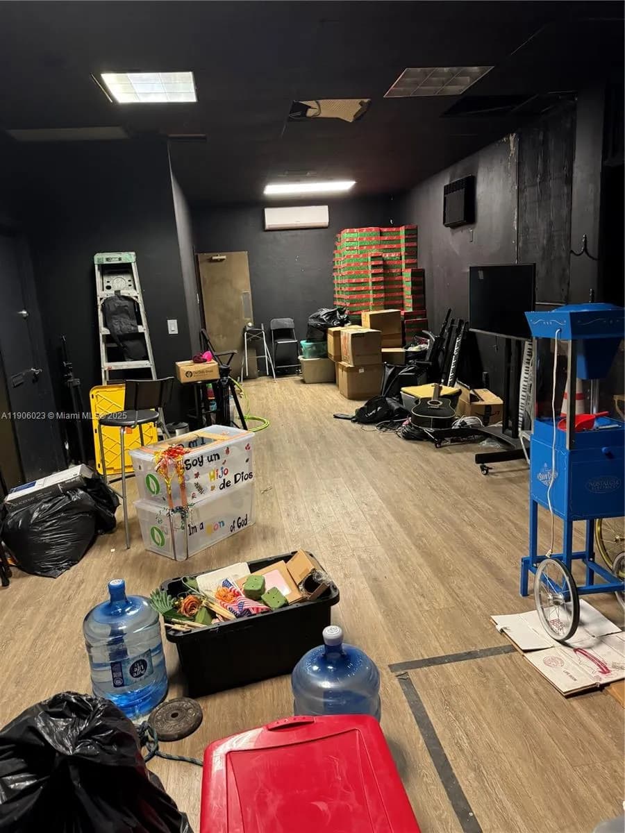 12495 NE 2nd Ave, North Miami FL 33161