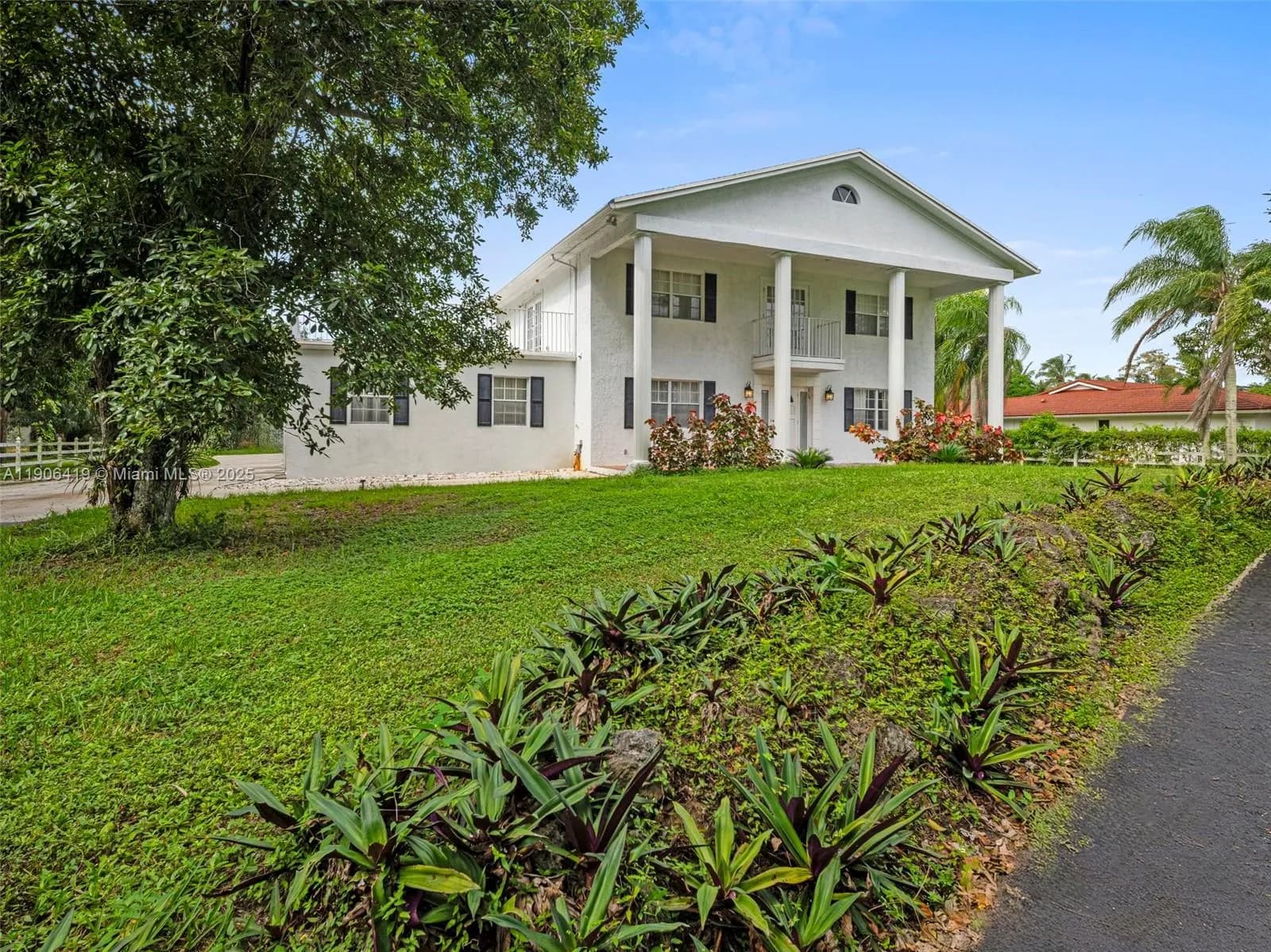 3 bedroom 3 bath for sale at 6365 NW 79th Way, Parkland FL 33067