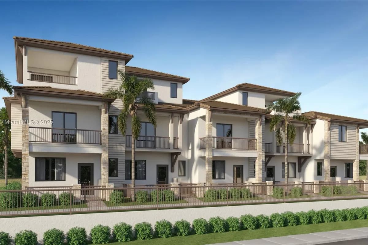 2542 NE 16 Ave, Wilton Manors FL 33305