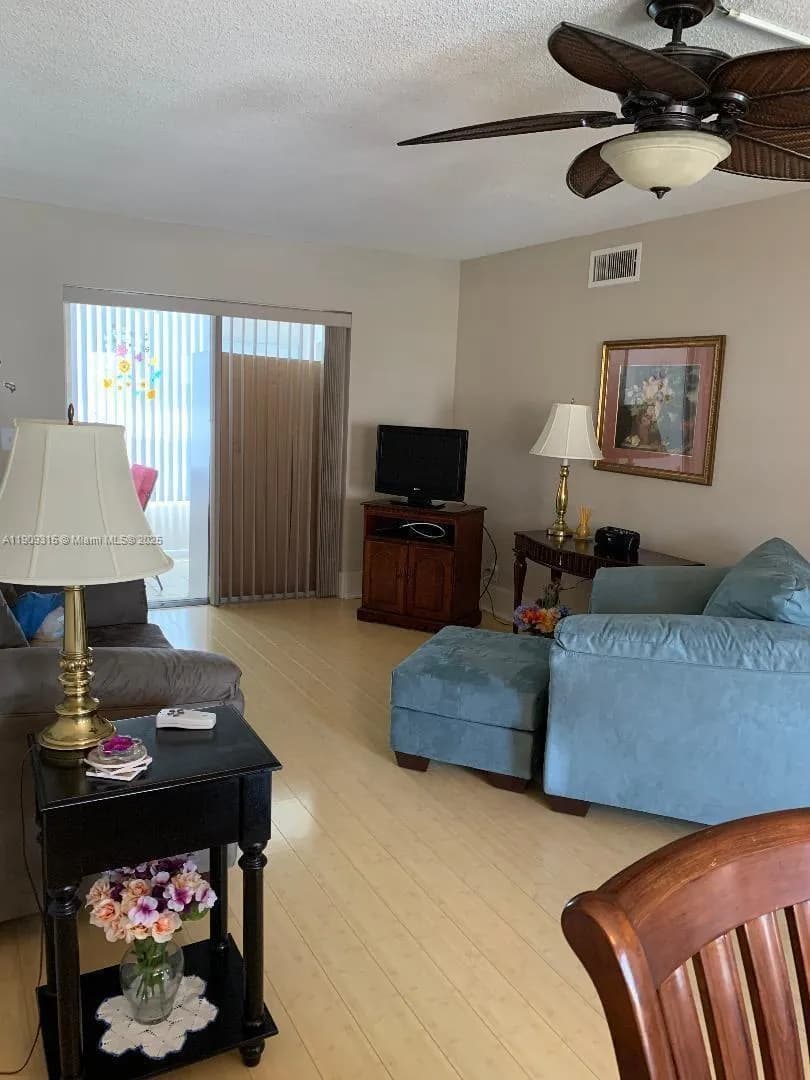 2212 NE 1st Way # 102, Boynton Beach FL 33435