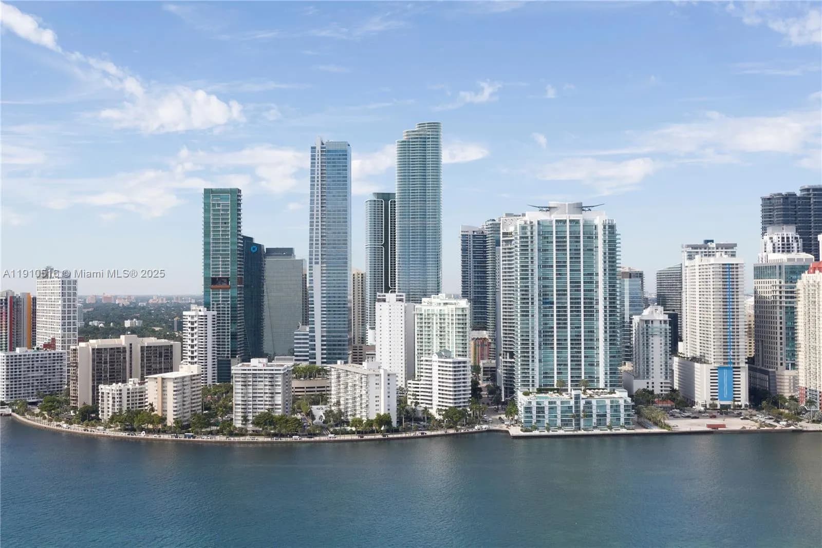 3 bedroom 3 bath for sale at 1420 S Miami Ave # 3901, Miami FL 33130