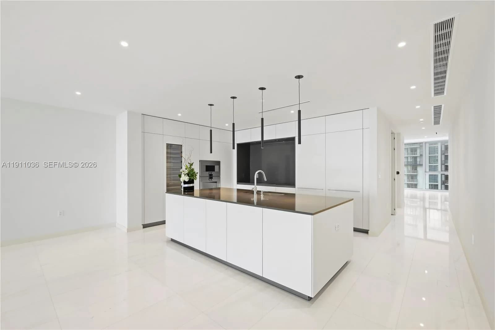 300 Biscayne Blvd Way # 3404, Miami FL 33131