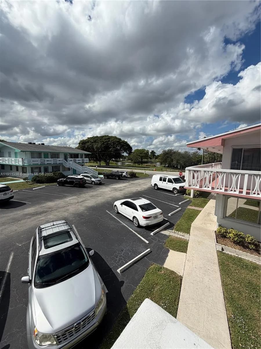 2286 lake Osborne dr # 16, Lake Worth FL 33461