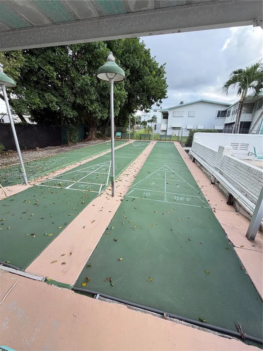 2286 lake Osborne dr # 16, Lake Worth FL 33461