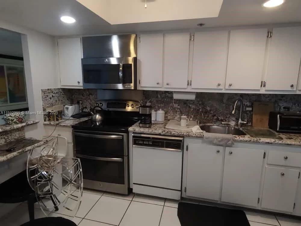 20515 E Country Club Dr # 2047, Aventura FL 33180