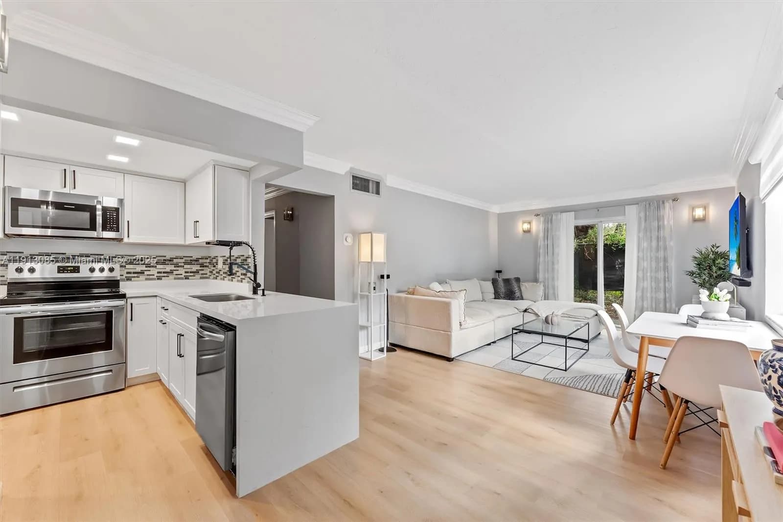 8617 SW 68th Ct # 2, Pinecrest FL 33156