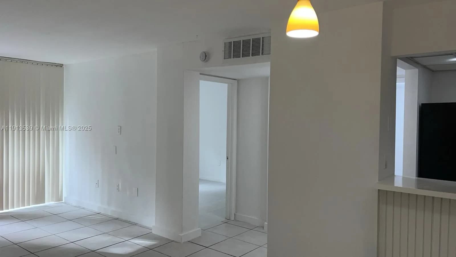 8860 Fontainebleau Blvd # 403, Miami FL 33172