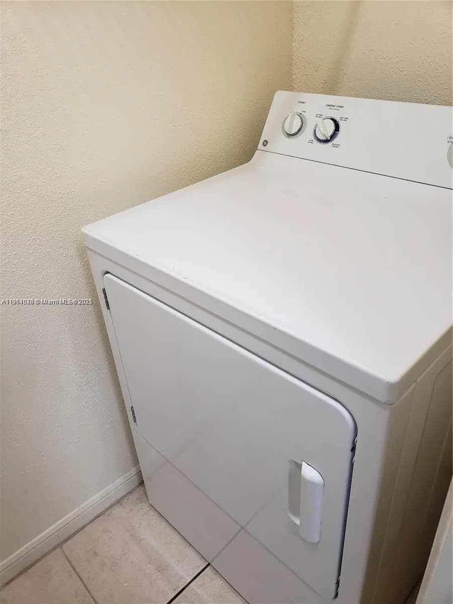 949 Riverside Dr # 427, Coral Springs FL 33071