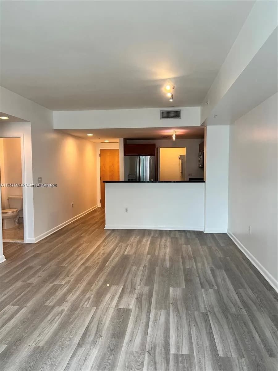 2 bedroom 2 bath Residential for sale at 244 Biscayne Blvd # 2609, Miami FL 33132