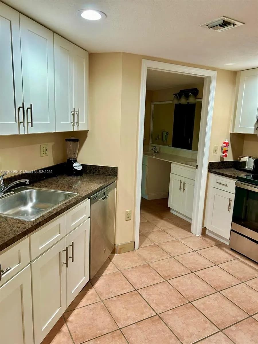 16690 Blatt Blvd # A, Weston FL 33326