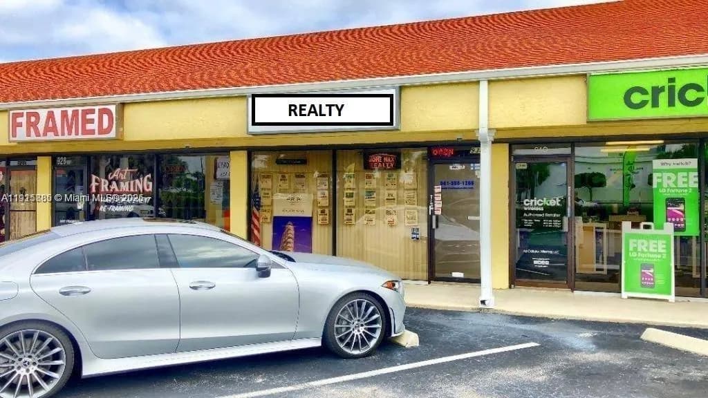 934 S Dixie, Lantana FL 33462