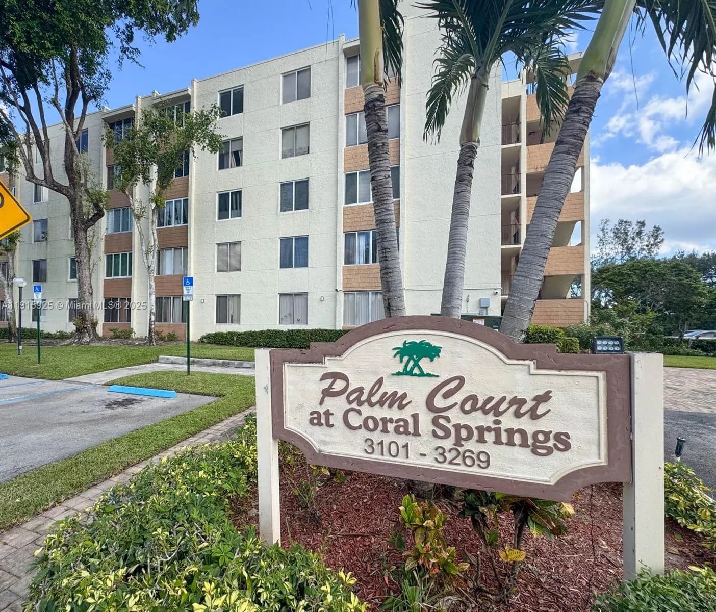 2 bedroom 2 bath for sale at 3149 Riverside Dr # 202, Coral Springs FL 33065