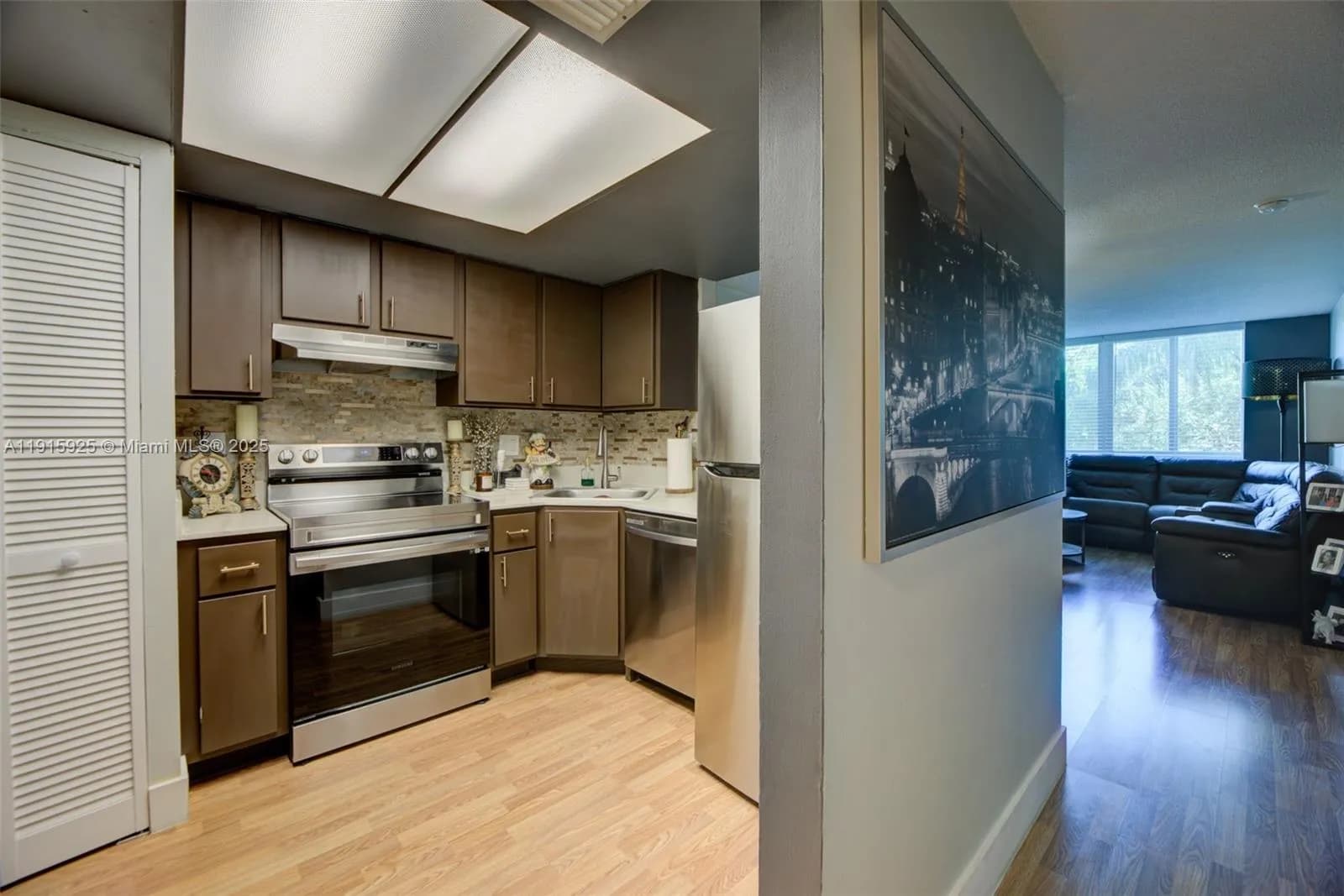 3149 Riverside Dr # 202, Coral Springs FL 33065