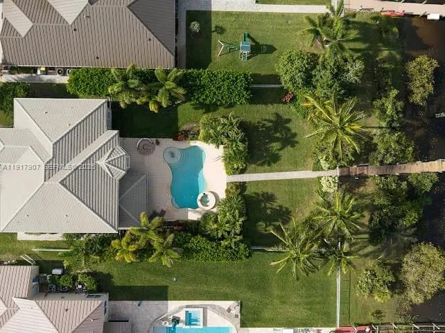 585 SW Yacht Basin Way, Stuart FL 34997