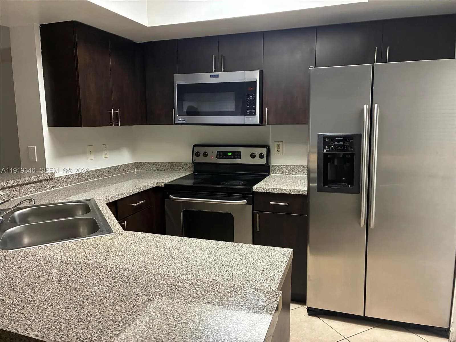 3 bedroom 2 bath for sale at 9250 W Atlantic Blvd # 916, Coral Springs FL 33071