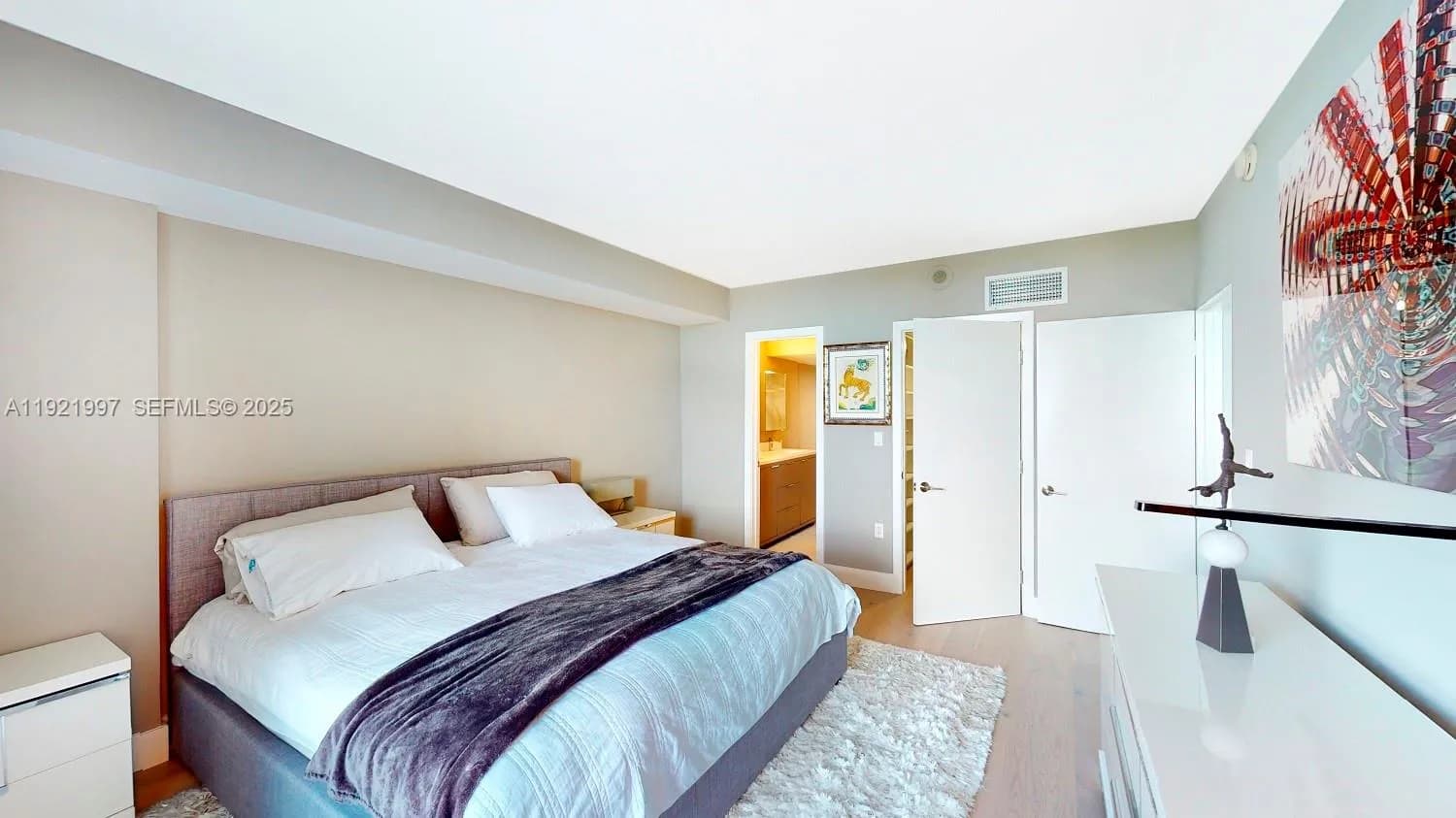 10275 Collins Ave # 724, Bal Harbour FL 33154