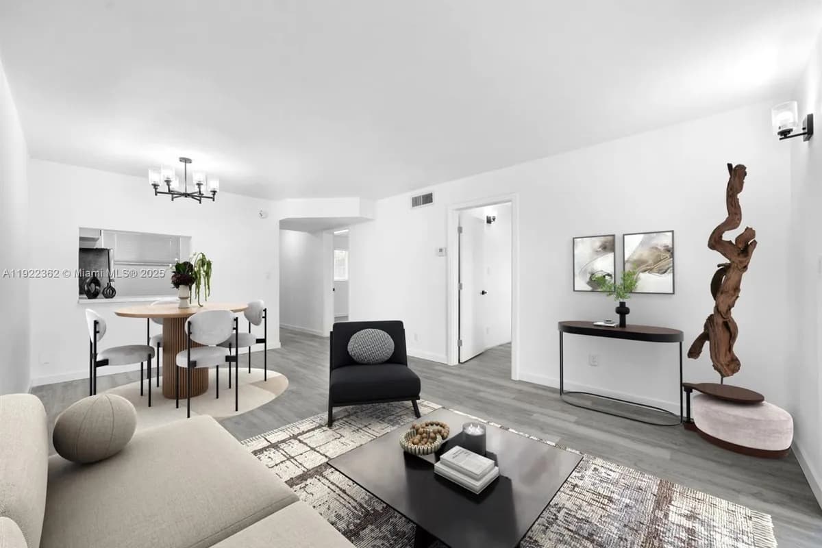 2770 S Garden Dr S # 201, Lake Worth FL 33461