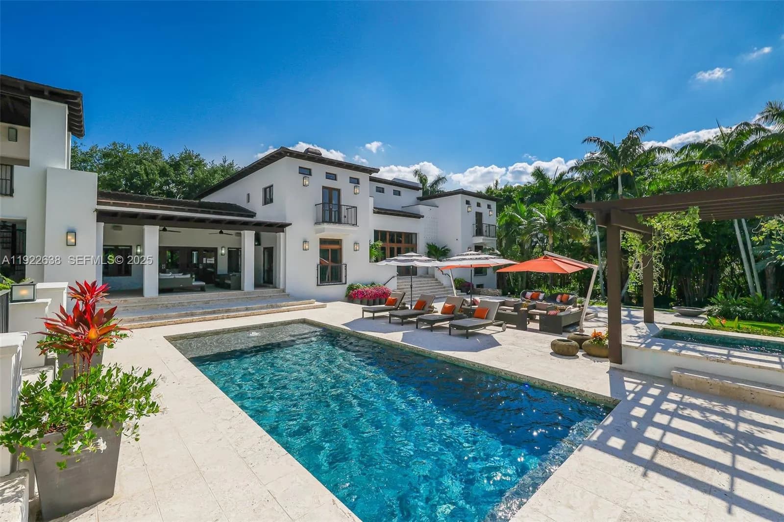 555 Arvida Pkwy, Coral Gables FL 33156